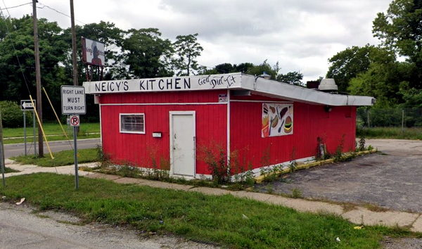 Tastee-Freez - Benton Harbor - 102 N Fair Ave (newer photo)